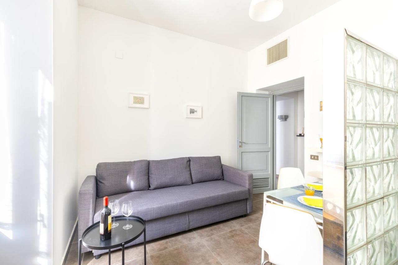 Hostly - Nicole Apartment Volturno- Full Rome Center Eksteriør bilde