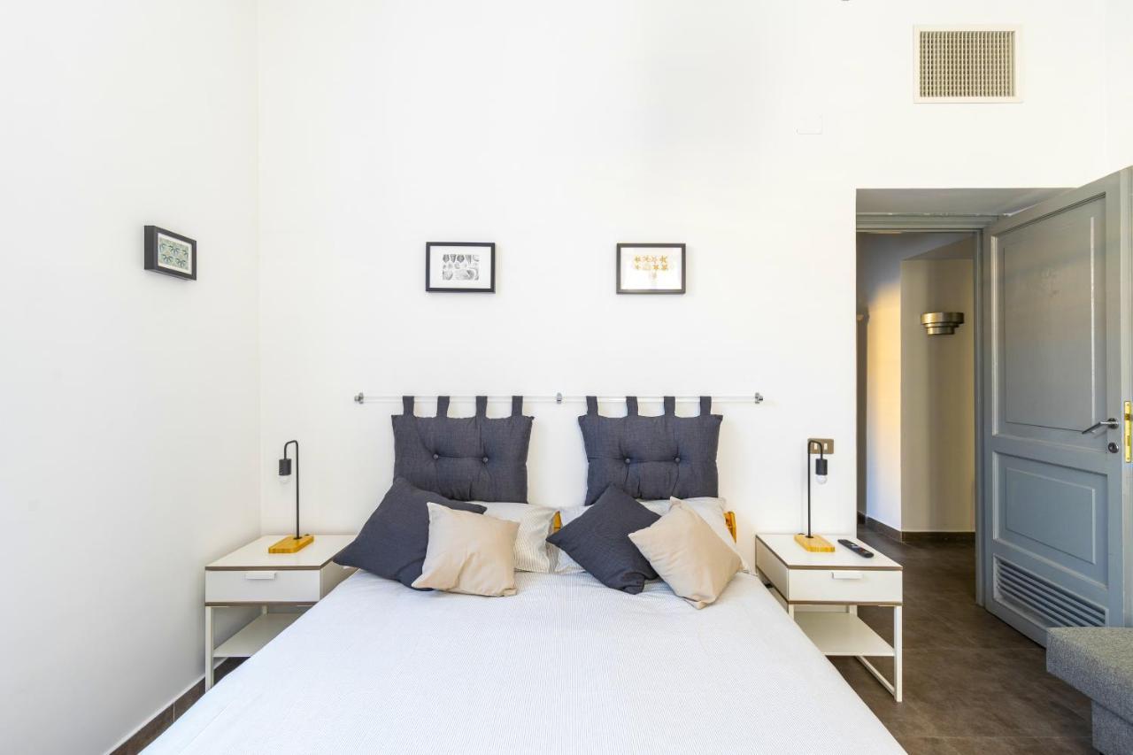 Hostly - Nicole Apartment Volturno- Full Rome Center Eksteriør bilde